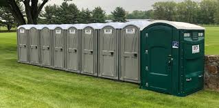 Best VIP or Luxury Restroom Trailers  in East Grand Forks, MN